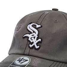 Close-up front view of the ’47 Clean Up Chicago White Sox cotton baseball cap showing the embroidered White Sox logo and brand sticker.
