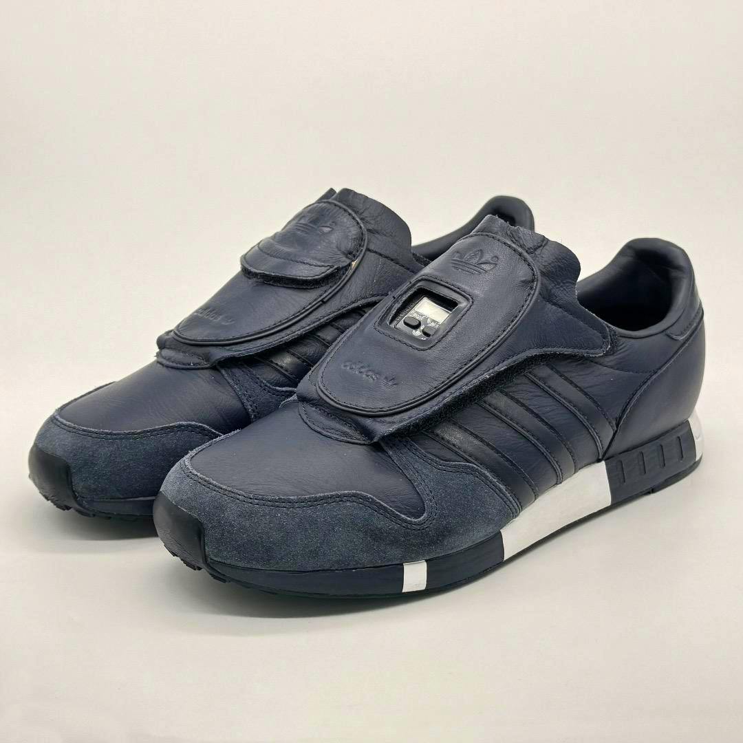 Pair of navy adidas HYKE マイクロペーサー (27cm) sneakers shown on a plain background from a front-side angle.