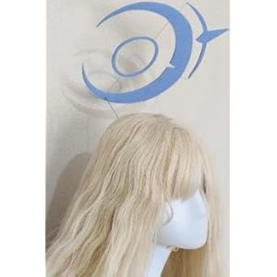 Mannequin head with a blonde wig displaying a blue circular cosplay hair accessory (headband).