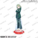 Acrylic character stand of 伊沢 なつめ (Izawa Natsume) in casual clothes on a red circular base against a white background.