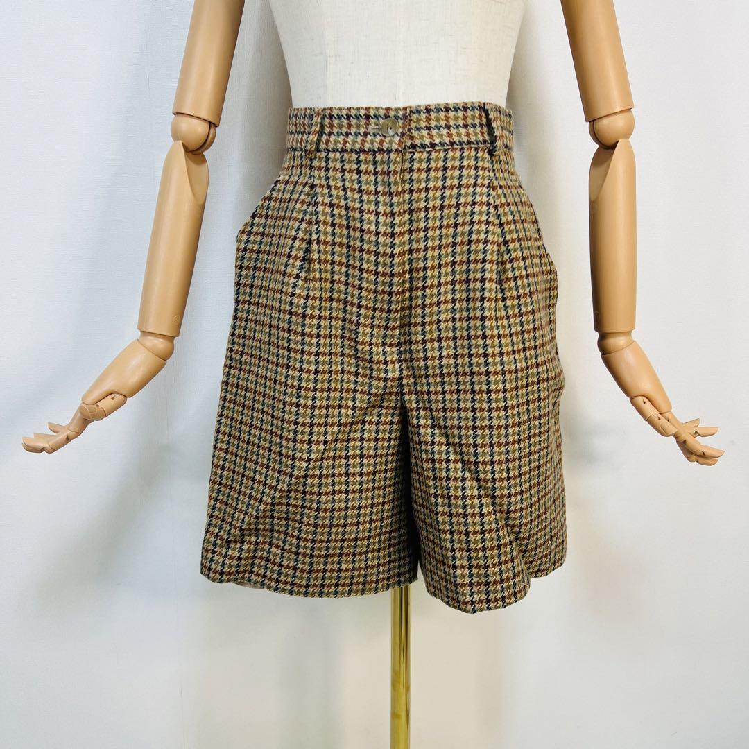 Front view of Cécilene multicolor glen check wool women's shorts displayed on a mannequin.