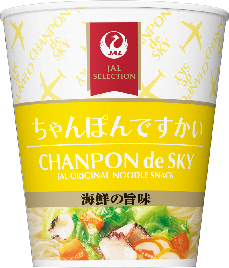 A photographed cup of instant noodles labeled ちゃんぽんですかい (CHANPON de SKY) with the JAL logo and an image of noodles with seafood and vegetables on the packaging.