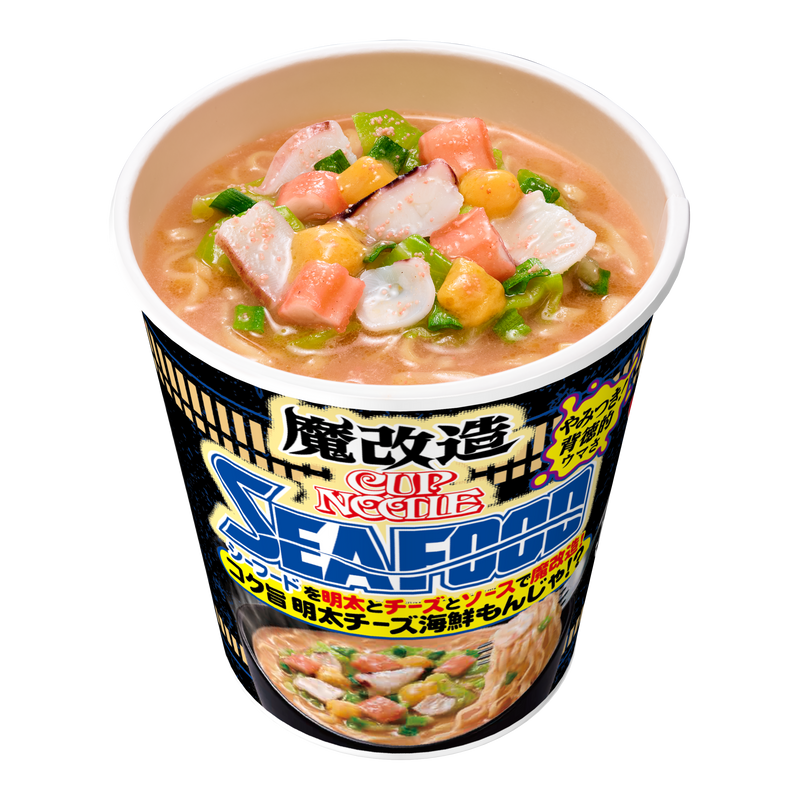 A cup of instant seafood cup noodles (Cup Noodle SEAFOOD) showing noodles and toppings and the product packaging.