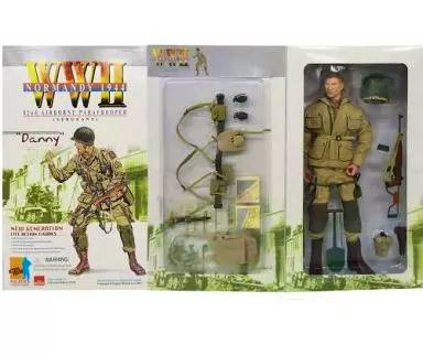 Boxed 1/6-scale "Danny" 82nd Airborne Paratrooper WWII action figure with accessories visible in blister packaging.