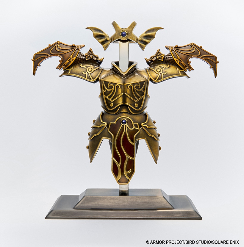 Front view of the metal Dragon Quest 天空の鎧＆天空の兜 armor and helmet figure mounted on a display stand.