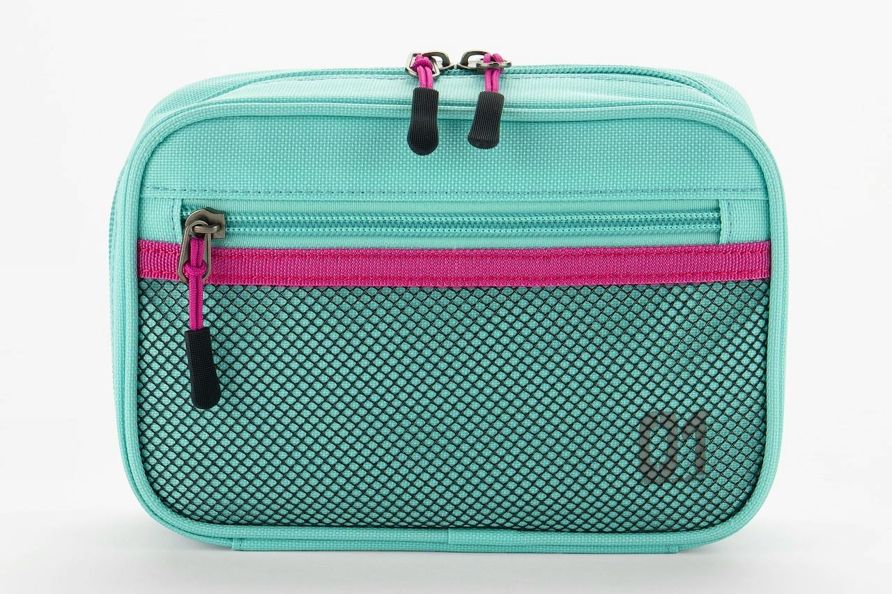 Front view of a turquoise polyester gadget pouch S with a mesh pocket and pink zipper accents.