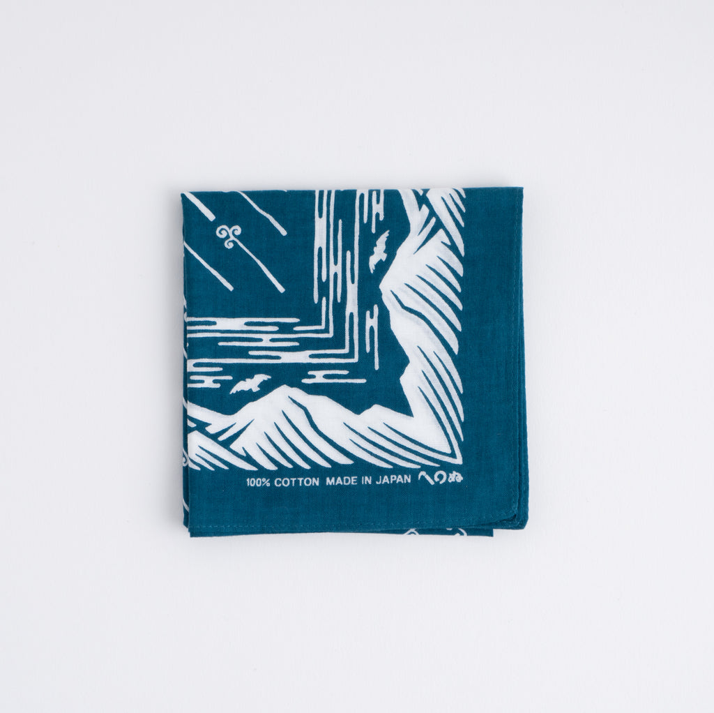 Folded cotton bandana with a white mountain pattern in blue-green (御納戸色) on a white background.