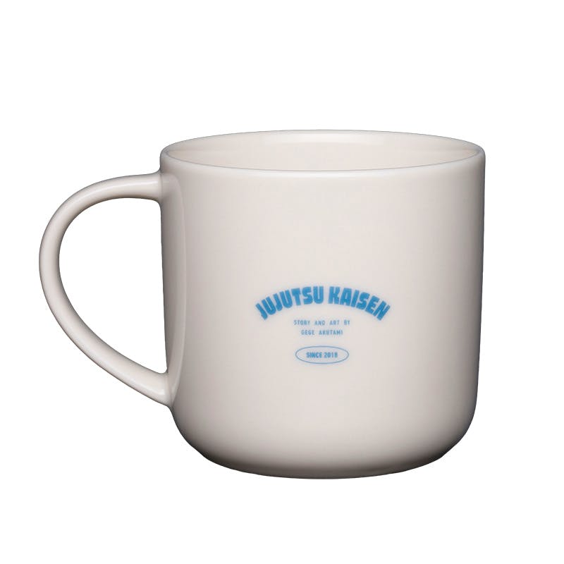 White ceramic 『呪術廻戦』 (Jujutsu Kaisen) mug shown from the front with a small blue logo and the handle visible.