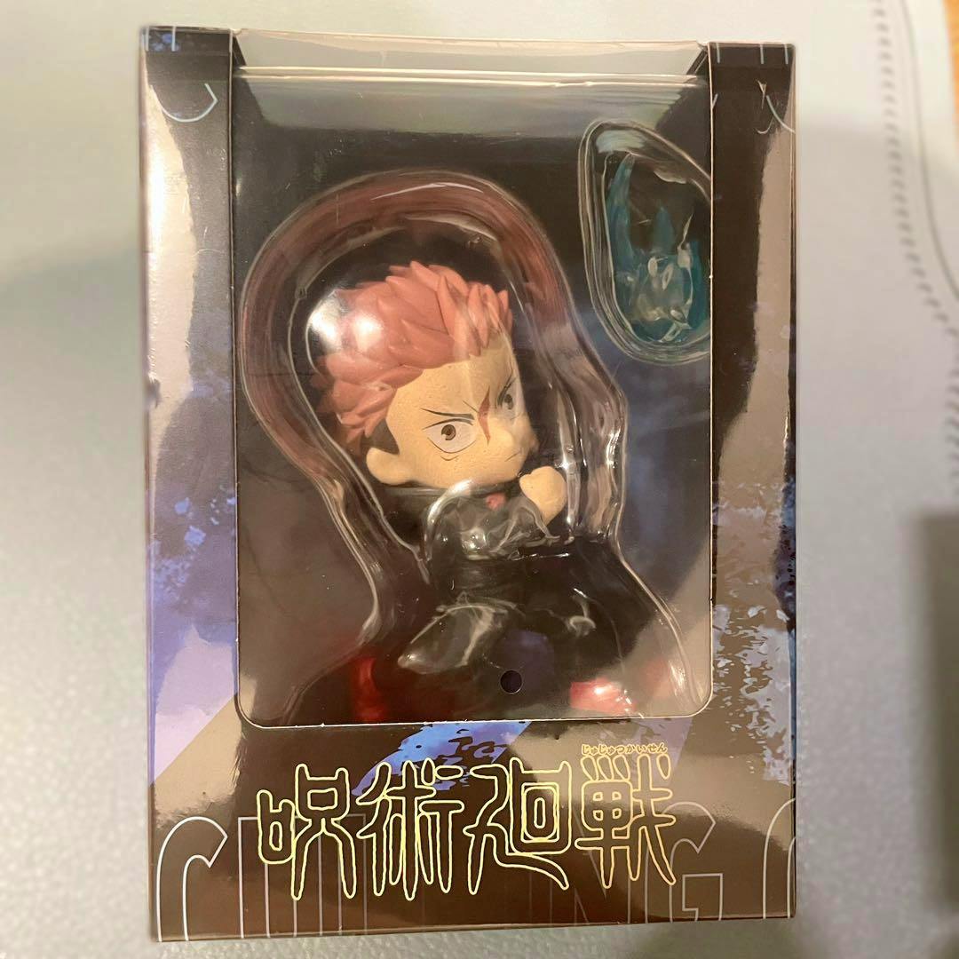 Boxed GiGO-limited POPMART mini character figure of Itadori Yuji from Jujutsu Kaisen visible through the front window.
