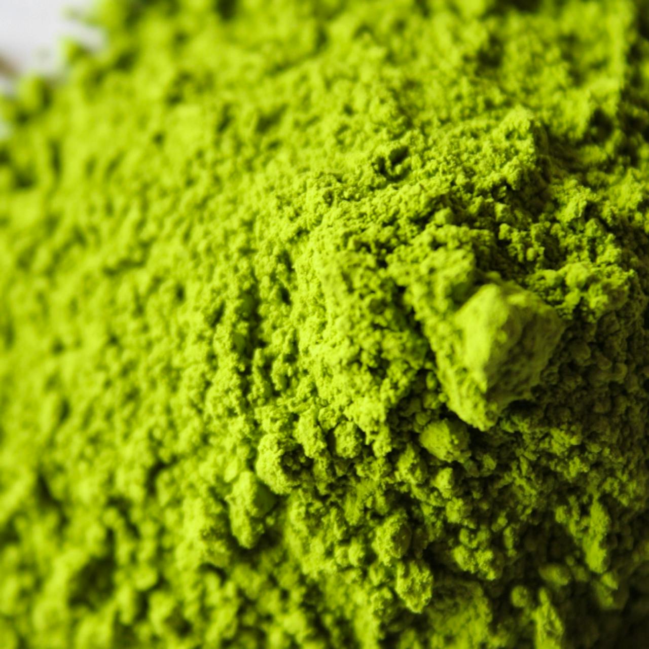Close-up photo of bright green matcha powder.