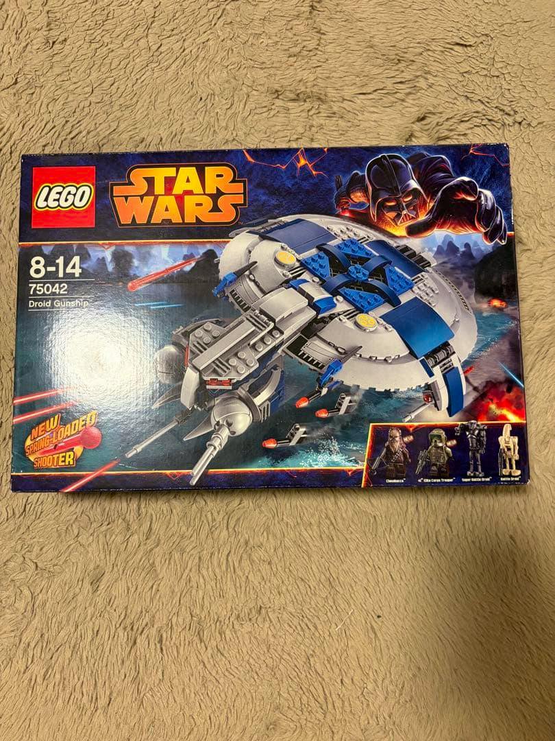 Front of the LEGO Star Wars 75042 Droid Gunship box showing the ship artwork and branding.