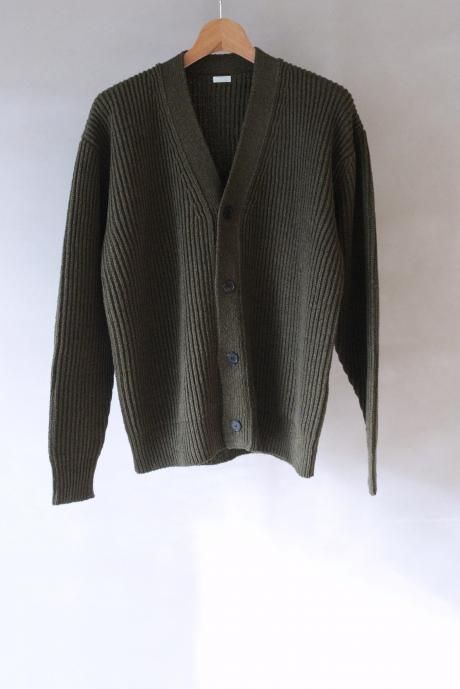 Olive-green ribbed silk-linen men's cardigan displayed on a wooden hanger against a plain white background.