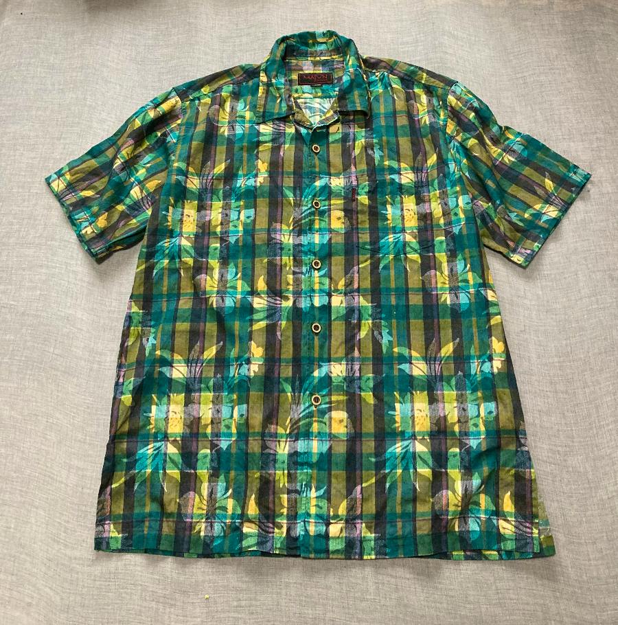 MAJUN men's 100% cotton short-sleeve shirt (size L) in a green and yellow checked pattern with leaf print, laid flat.