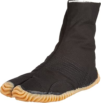 Marugo men's black split-toe (tabi-style) shoe made of polyester with a gum rubber sole, shown alone.
