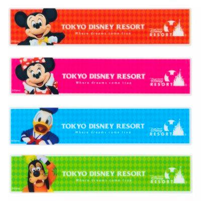 Four rectangular fridge magnets showing Mickey Mouse, Minnie Mouse, Donald Duck, and Goofy with “TOKYO DISNEY RESORT” text on colored backgrounds.