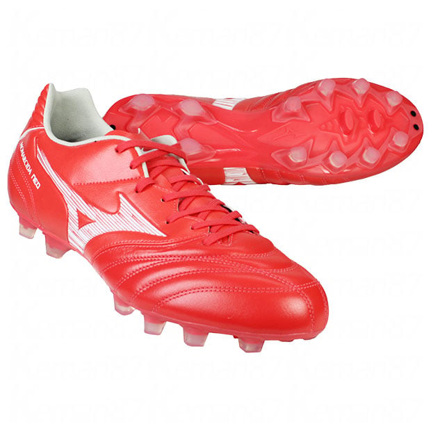 Red and white モナルシーダ NEO 3 SW KL synthetic leather soccer shoes shown at an angle with one shoe displaying the sole.