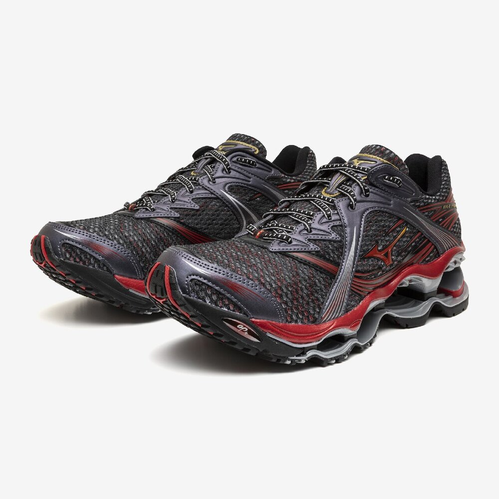 Pair of WAVE PROPHECY １ polyester athletic shoes in dark gray with red accents shown at a three-quarter angle on a white background.