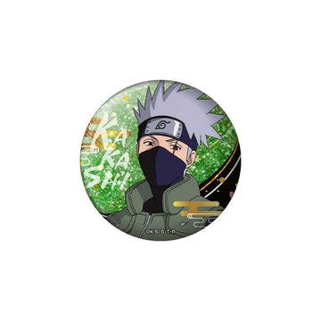 Round glitter can badge featuring Hatake Kakashi from Naruto Shippuden on a green background.