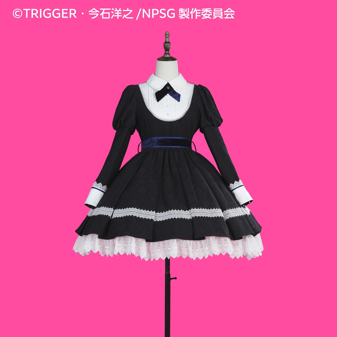 Front view of the women's cotton dress from the PANTY ＆ STOCKING with GARTERBELT × HoshibakoWorks collaboration displayed on a mannequin.