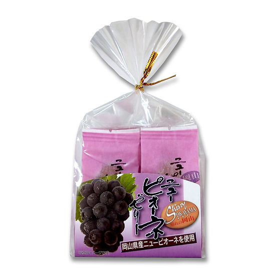 Clear plastic bag tied at the top holds three pink-wrapped fruit jelly packs labeled with an image of dark grapes.