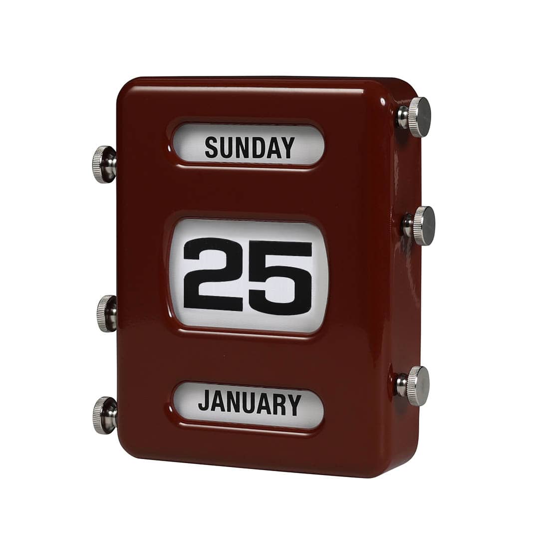 Brick brown perpetual calendar on a white background showing Sunday 25 January.