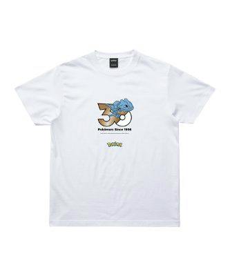 White cotton T-shirt with a centered Pokémon 30th Anniversary 1025 Steelix (ハガネール) graphic on the front.