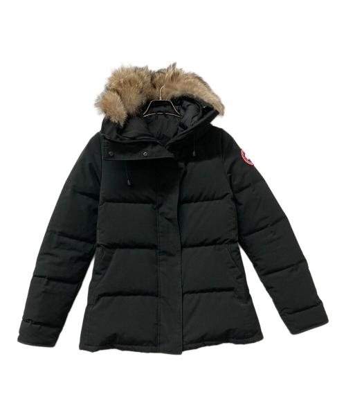 Black men's down parka with fur-trimmed hood laid flat on a white background.