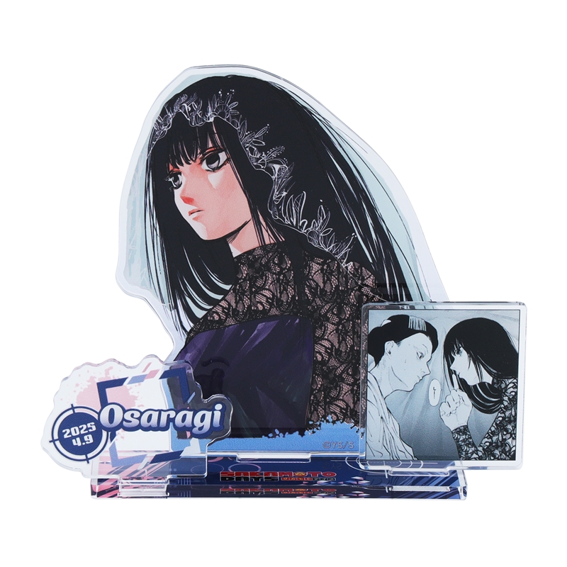 A clear acrylic decorative stand featuring the SAKAMOTO DAYS character 大佛 with a small square scene panel and a printed base.