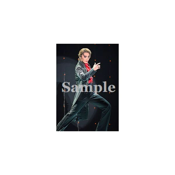 Stage photograph of 侑輝大弥 in costume on stage with a visible "Sample" watermark.