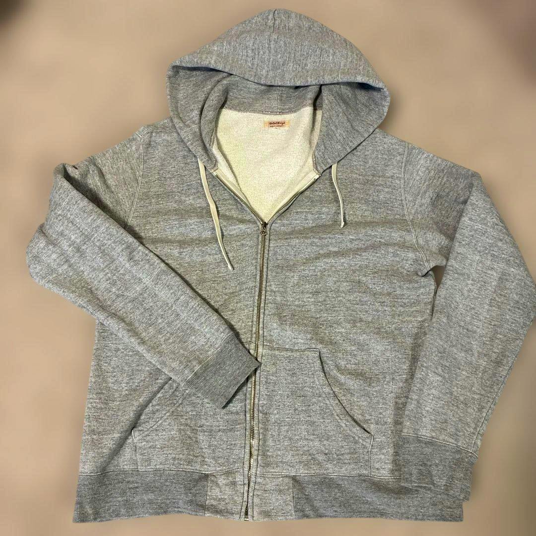 Flat-lay photo of The Real McCoy's gray zip-up cotton sweatshirt hoodie (size 42).