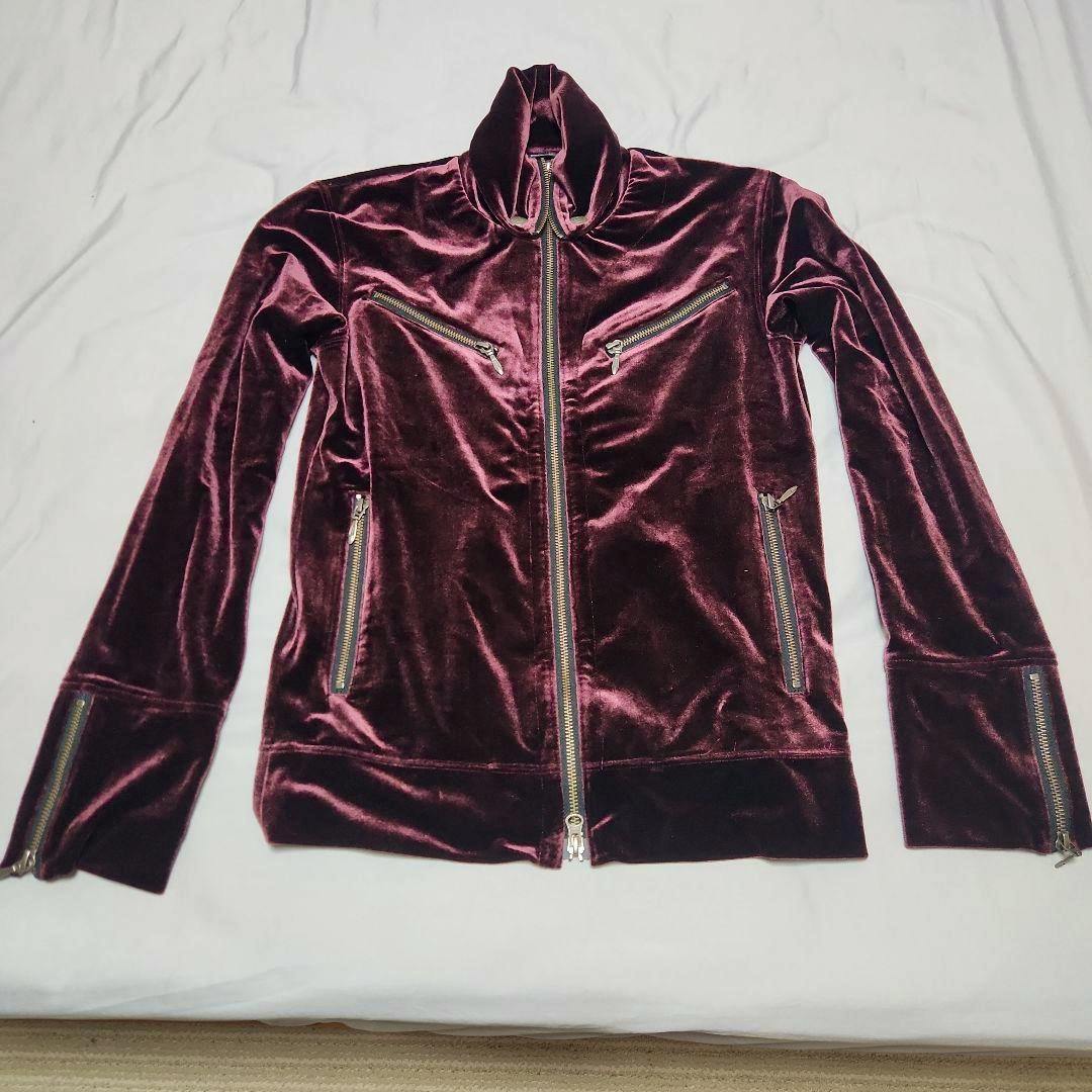 Bordeaux velour jersey men's jacket laid flat from the front with central zipper and zippered pockets.