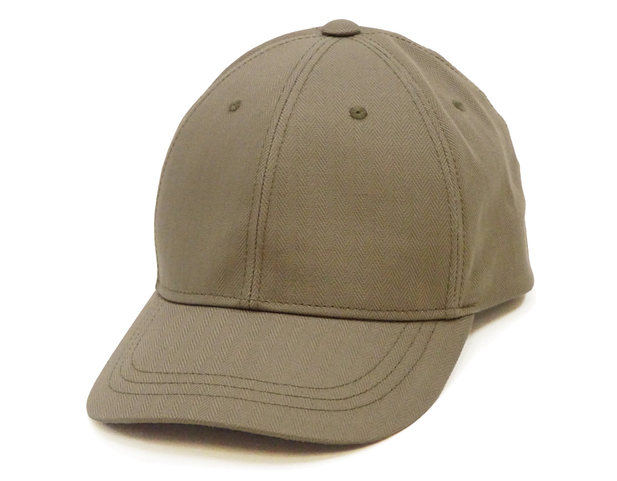 Front three-quarter view of the TOYS McCOY men's six-panel cotton baseball cap with a pre-curved brim.