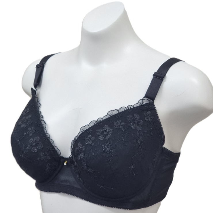 Front view of a black wired women's bra displayed on a white mannequin torso.