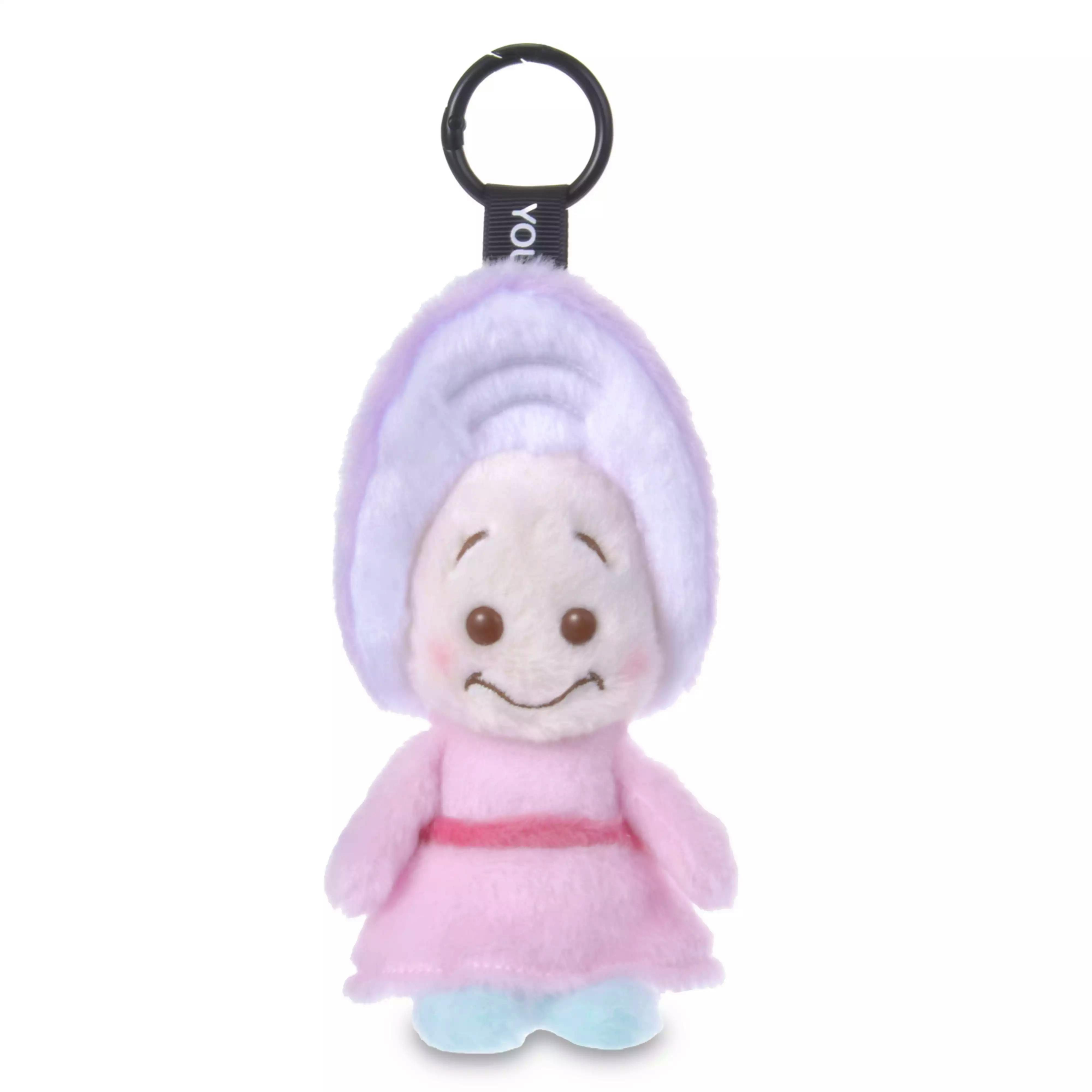 Front view of the ヤングオイスター (Young Oyster) plush keychain showing the black key ring and the pastel pink-and-blue plush character.
